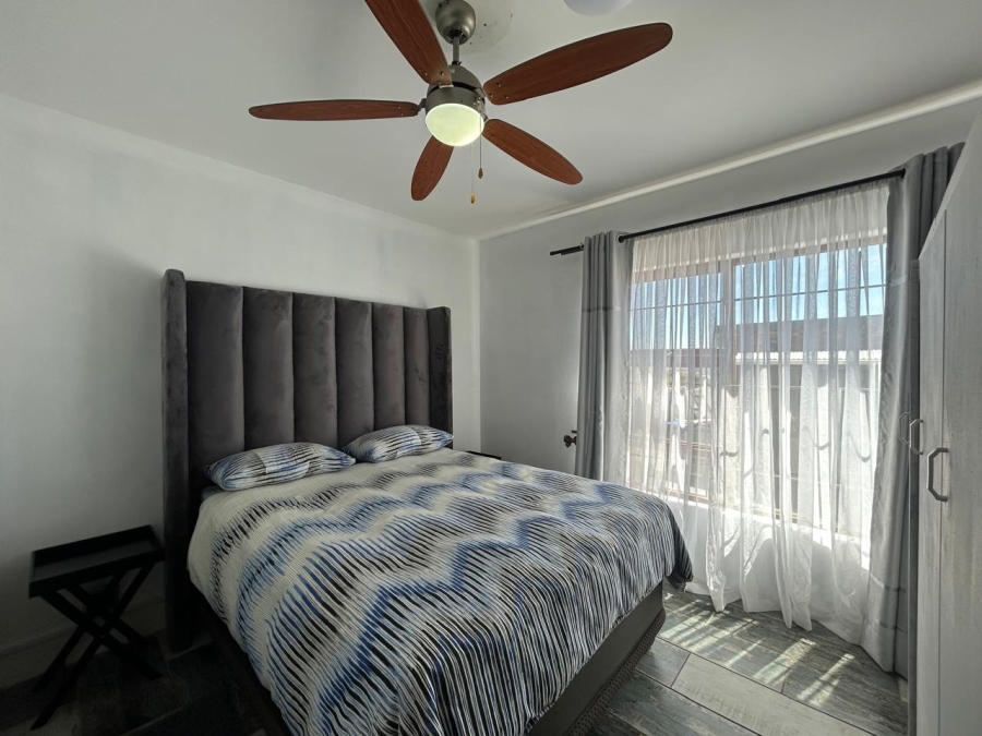 5 Bedroom Property for Sale in Wavecrest Eastern Cape